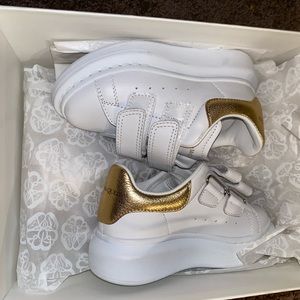 Kids Alexander McQueens size 25